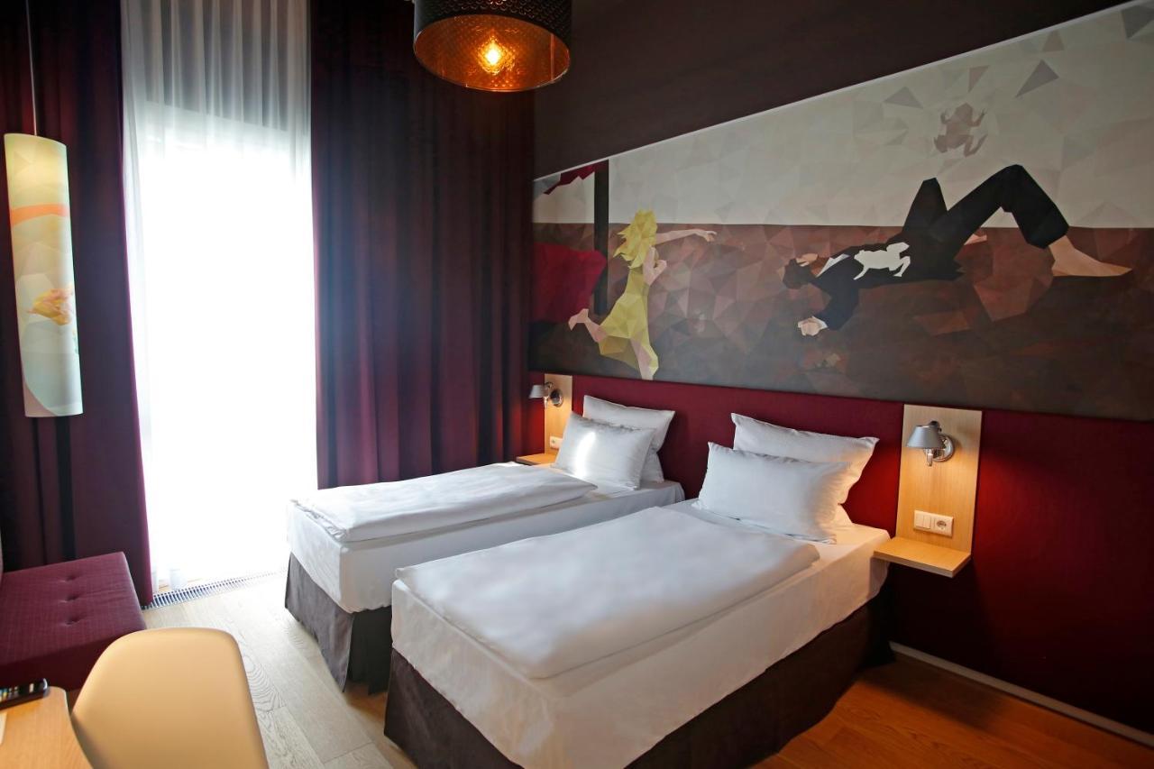 Grimm'S Berlin Potsdam Hotel Teltow Exterior photo